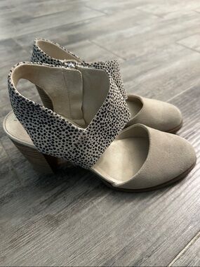 TOMS Women's Milan Mini Cheetah Print Closed Toe Heels Size 8.5